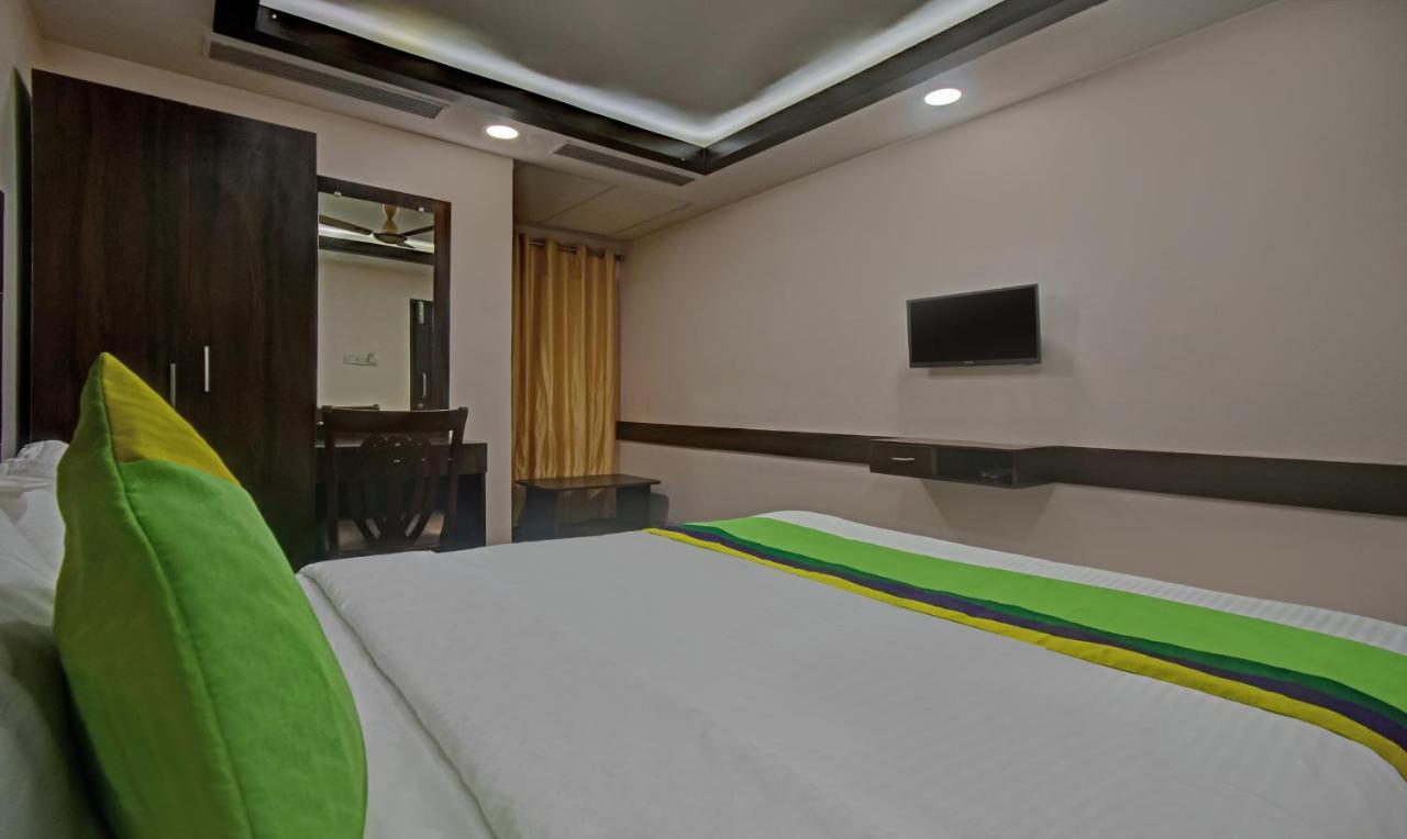 Treebo Trend Palm Tree Hotel Chennai Exterior photo