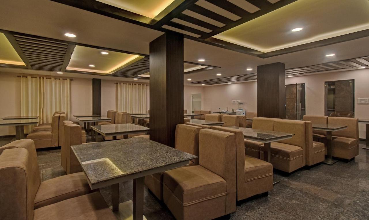 Treebo Trend Palm Tree Hotel Chennai Exterior photo